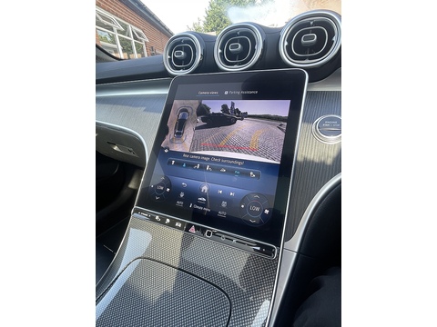 2.0 C300e 25.4kWh AMG Line (Premium Plus) Saloon 4dr Petrol Plug-in Hybrid G-Tronic+ Euro 6 (s/s) (313 ps)