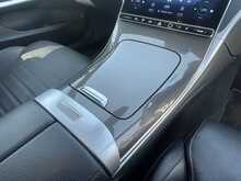 Mercedes-Benz C Class 2.0 C300e 25.4kWh AMG Line (Premium Plus) Saloon 4dr Petrol Plug-in Hybrid G-Tronic+ Euro 6 (s/s) (313 ps)