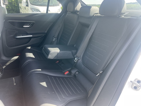 2.0 C300e 25.4kWh AMG Line (Premium Plus) Saloon 4dr Petrol Plug-in Hybrid G-Tronic+ Euro 6 (s/s) (313 ps)