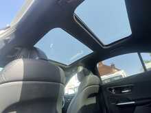 Mercedes-Benz C Class 2.0 C300e 25.4kWh AMG Line (Premium Plus) Saloon 4dr Petrol Plug-in Hybrid G-Tronic+ Euro 6 (s/s) (313 ps)