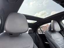 Mercedes-Benz C Class 2.0 C300e 25.4kWh AMG Line (Premium Plus) Saloon 4dr Petrol Plug-in Hybrid G-Tronic+ Euro 6 (s/s) (313 ps)