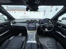 Mercedes-Benz C Class 2.0 C300e 25.4kWh AMG Line (Premium Plus) Saloon 4dr Petrol Plug-in Hybrid G-Tronic+ Euro 6 (s/s) (313 ps)