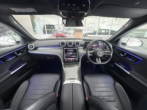 2.0 C300e 25.4kWh AMG Line (Premium Plus) Saloon 4dr Petrol Plug-in Hybrid G-Tronic+ Euro 6 (s/s) (313 ps)