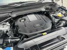 Land Rover Range Rover Sport 3.0 SD V6 Autobiography Dynamic SUV 5dr Diesel Auto 4WD Euro 5 (s/s) (306 ps)