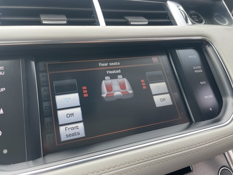 3.0 SD V6 Autobiography Dynamic SUV 5dr Diesel Auto 4WD Euro 5 (s/s) (306 ps)
