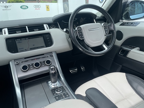 3.0 SD V6 Autobiography Dynamic SUV 5dr Diesel Auto 4WD Euro 5 (s/s) (306 ps)