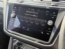 Volkswagen Tiguan Allspace 2.0 TDI R-Line SUV 5dr Diesel DSG 4Motion Euro 6 (s/s) (200 ps)