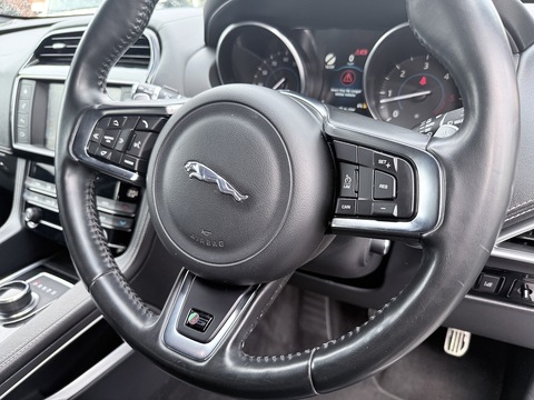 3.0 D300 V6 S SUV 5dr Diesel Auto AWD Euro 6 (s/s) (300 ps)