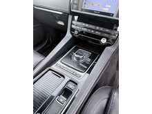 Jaguar F-PACE 3.0 D300 V6 S SUV 5dr Diesel Auto AWD Euro 6 (s/s) (300 ps)