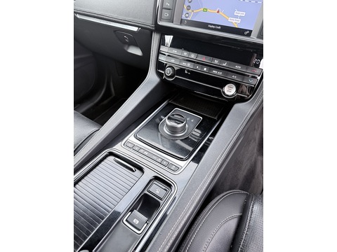 3.0 D300 V6 S SUV 5dr Diesel Auto AWD Euro 6 (s/s) (300 ps)