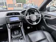 Jaguar F-PACE 3.0 D300 V6 S SUV 5dr Diesel Auto AWD Euro 6 (s/s) (300 ps)