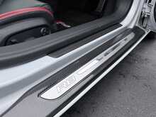 Audi R8 4.2 FSI V8 Limited Edition Coupe 2dr Petrol R Tronic quattro Euro 5 (430 ps)