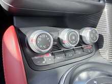 Audi R8 4.2 FSI V8 Limited Edition Coupe 2dr Petrol R Tronic quattro Euro 5 (430 ps)