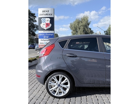1.6 TDCi Titanium X Hatchback 5dr Diesel Manual Euro 5 (95 ps)