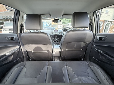 1.6 TDCi Titanium X Hatchback 5dr Diesel Manual Euro 5 (95 ps)