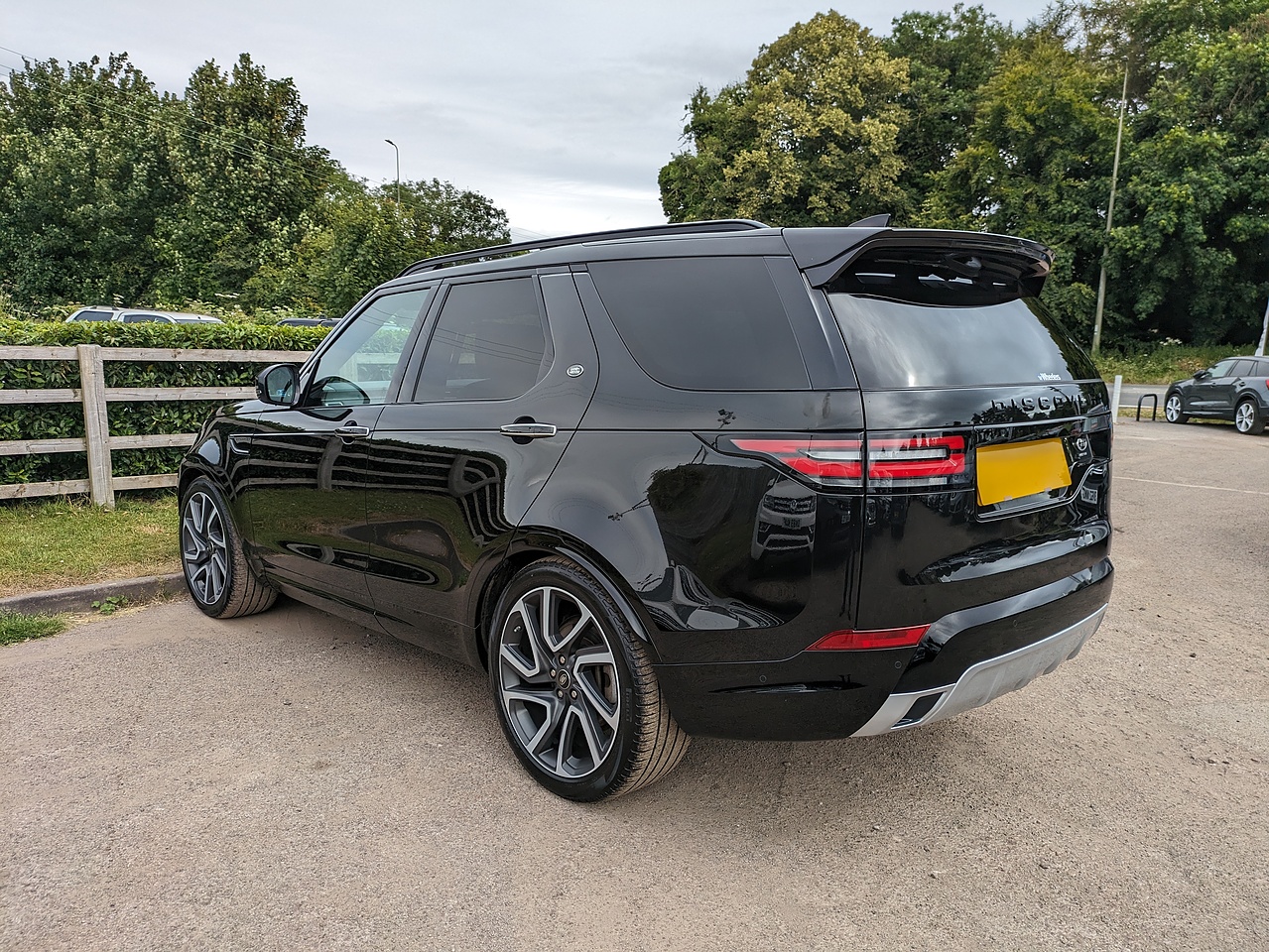 Used 2020 Land Rover Discovery SD V6 HSE Luxury For Sale (U12328