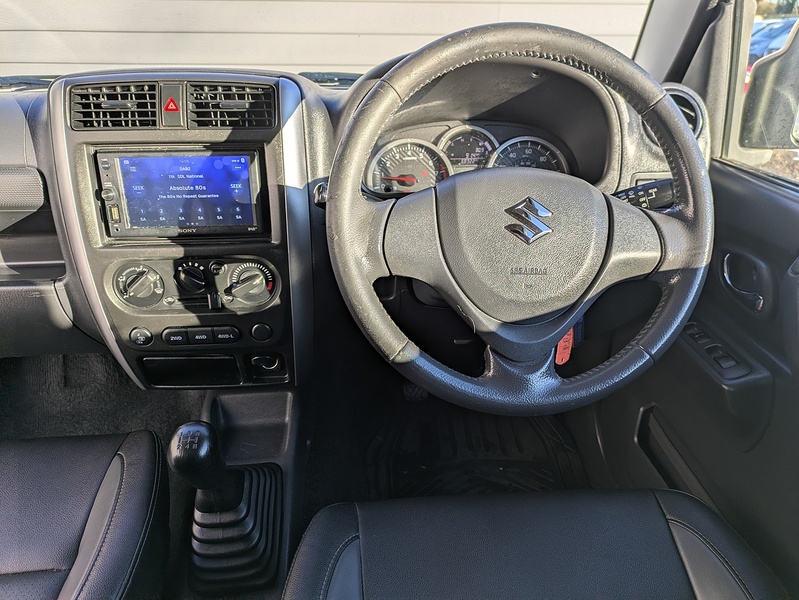 Suzuki Jimny VVT SZ4 - U14238