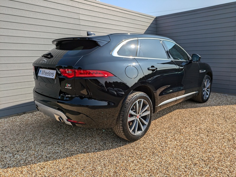 Jaguar F-PACE D300 V6 S - U14335