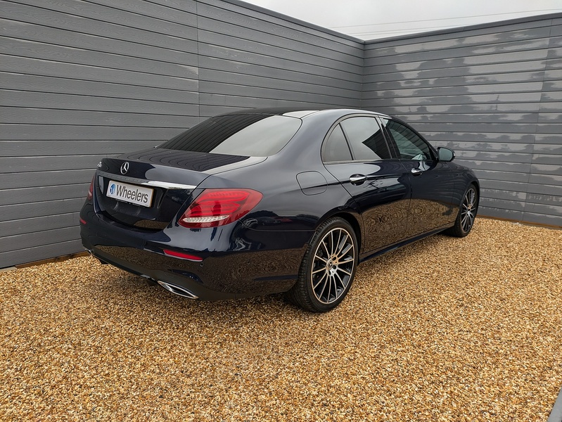 Mercedes-Benz E Class E220d AMG Line Night Edition - U14576