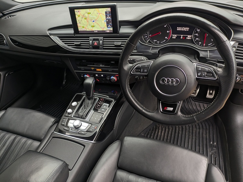 Audi A6 Avant TDI ultra Black Edition - U14656
