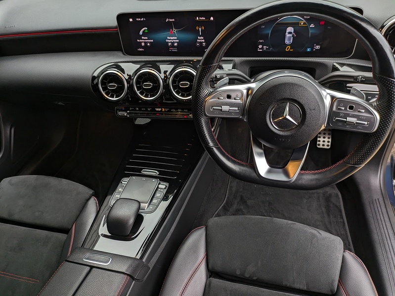 Mercedes-Benz A Class A200d AMG Line - U14658