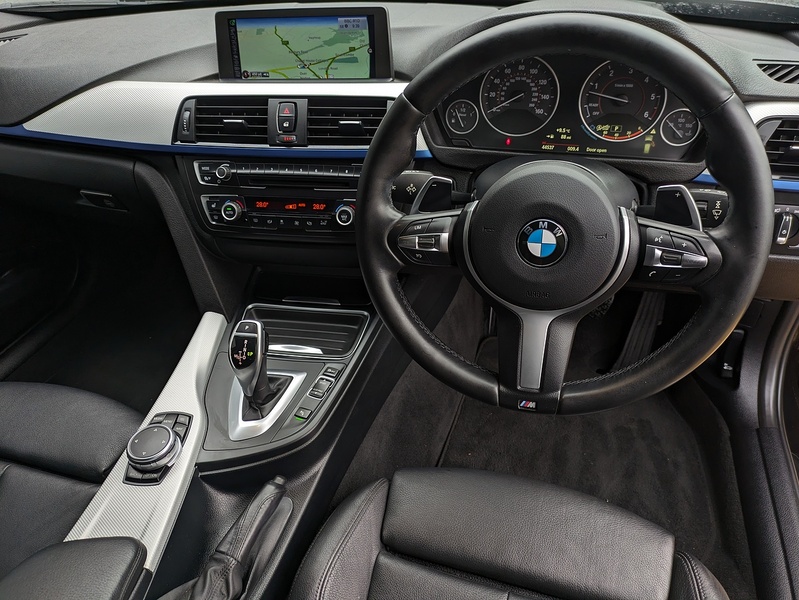 BMW 3 Series 330d M Sport - U14746