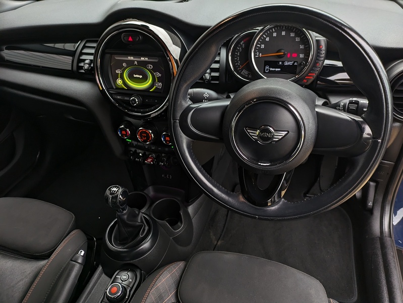 MINI Hatch Cooper Seven - U14780