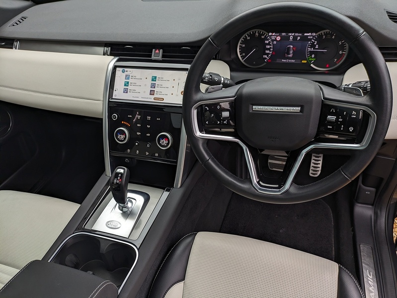 Land Rover Discovery Sport P300e R-Dynamic SE - U14840