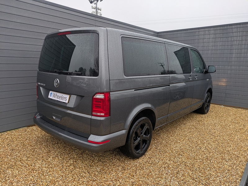 Volkswagen Transporter Shuttle TDI SE - U14849