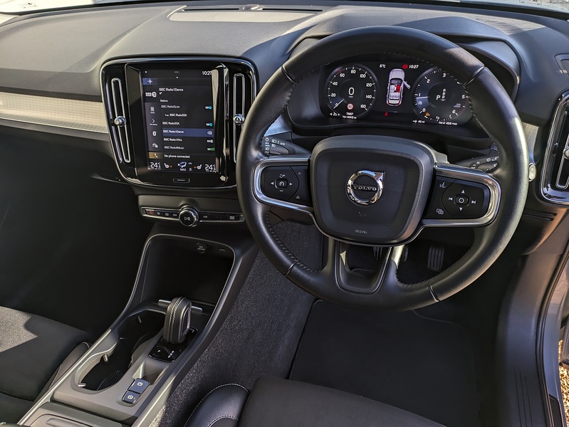 Volvo XC40 D3 Momentum Pro - U14875