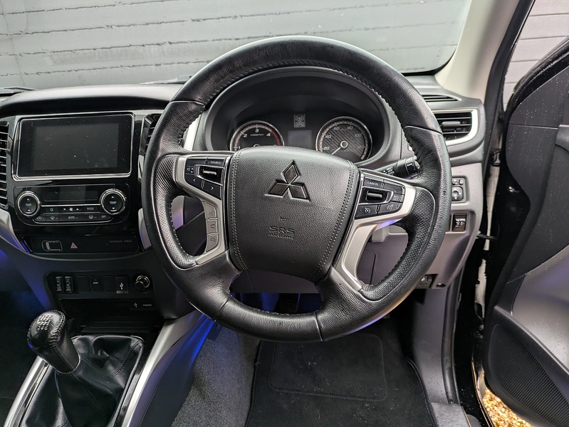 Mitsubishi L200 DI-D DC Barbarian - U14915