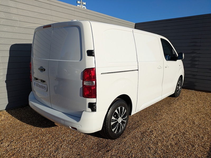 Vauxhall Vivaro Turbo D 2700 Sportive - U14926