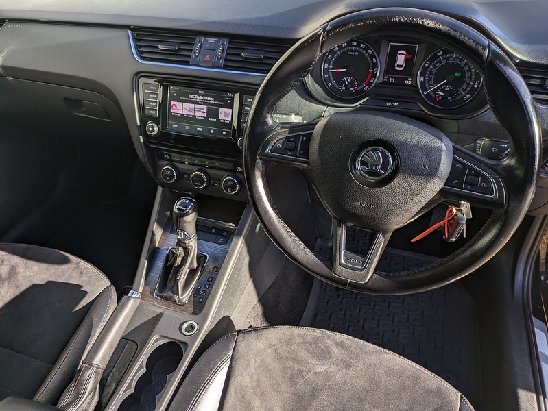 Skoda Octavia TDI Scout - U14933