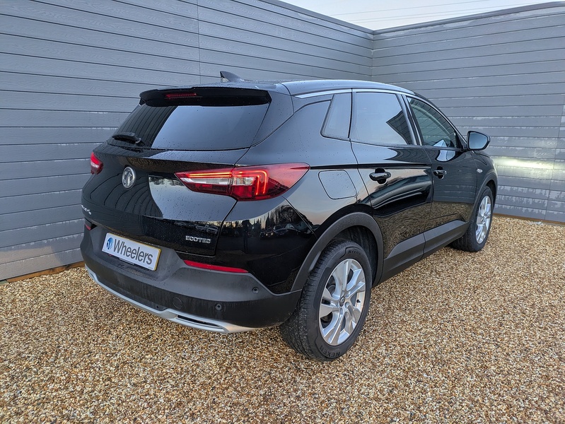 Vauxhall Grandland X Turbo SRi Nav - U14944