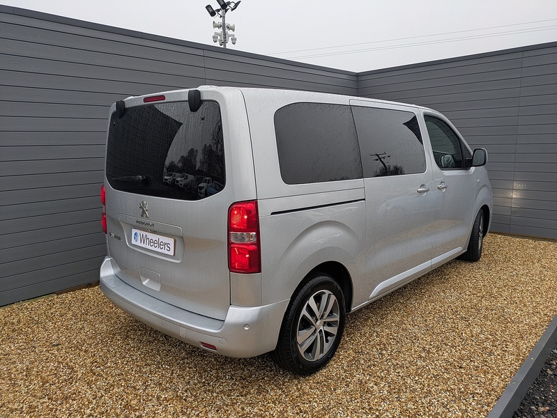 Peugeot Traveller BlueHDi Allure - U14975