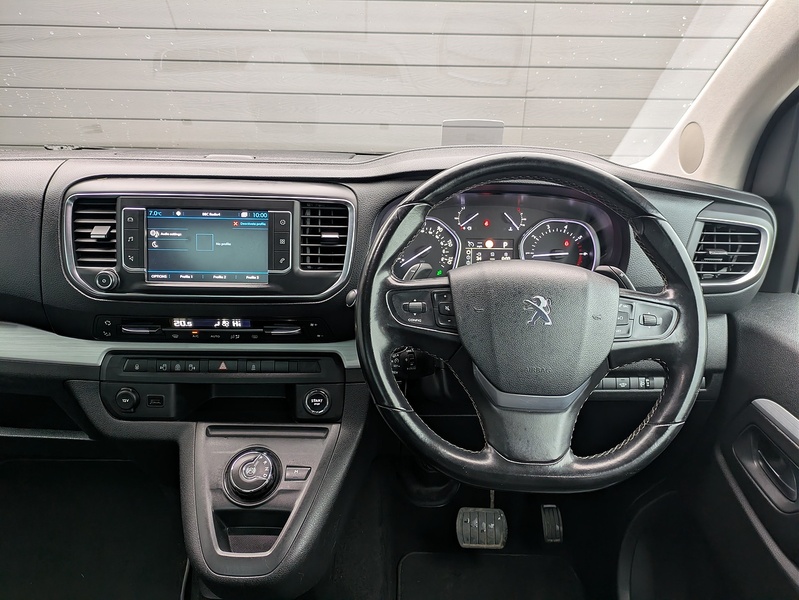 Peugeot Traveller BlueHDi Allure - U14975