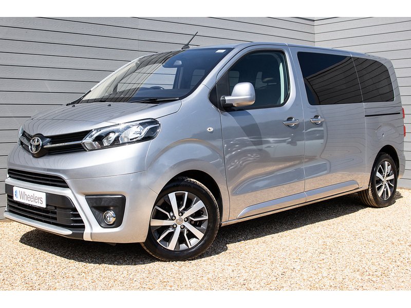 2.0D Family Medium MPV 5dr Diesel Auto MWB Euro 6 (s/s) (8 Seat) (180 ps)