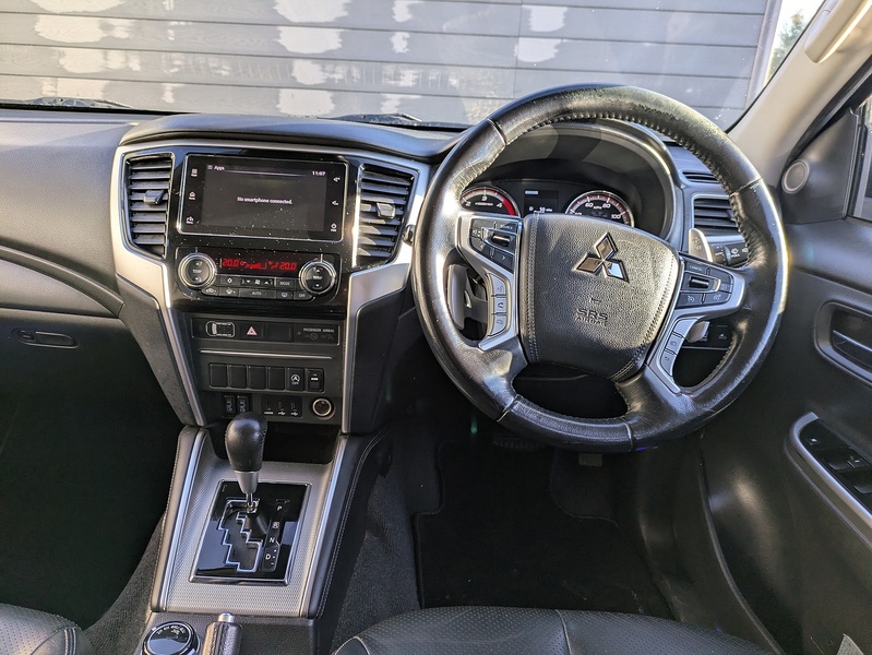 Mitsubishi L200 DI-D DC Barbarian - U15009