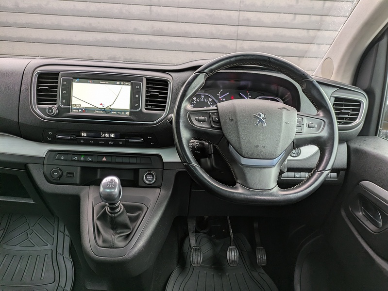 Peugeot Traveller BlueHDi Allure - U15012