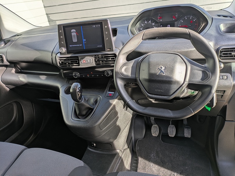 Peugeot Partner BlueHDi 1000 Professional - U15025