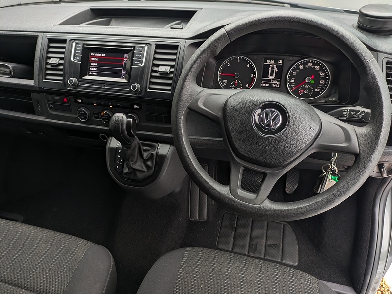 Volkswagen Transporter Shuttle TDI BlueMotion Tech SE - U15038