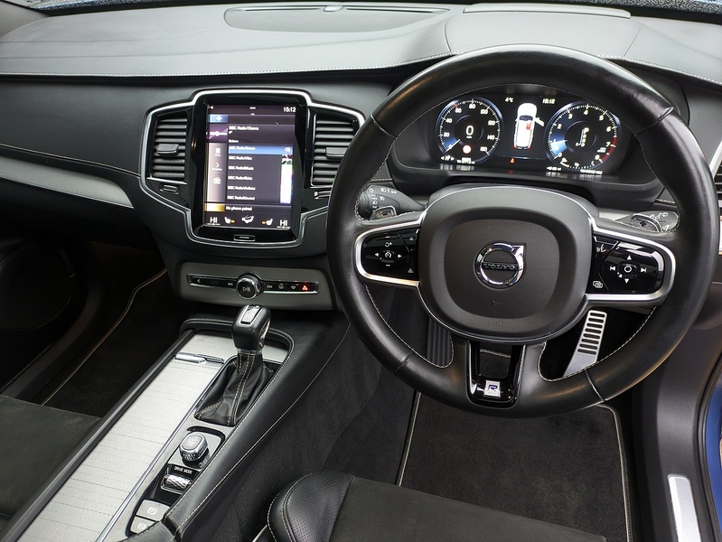 Volvo XC90 T5 R-Design Pro - U15053