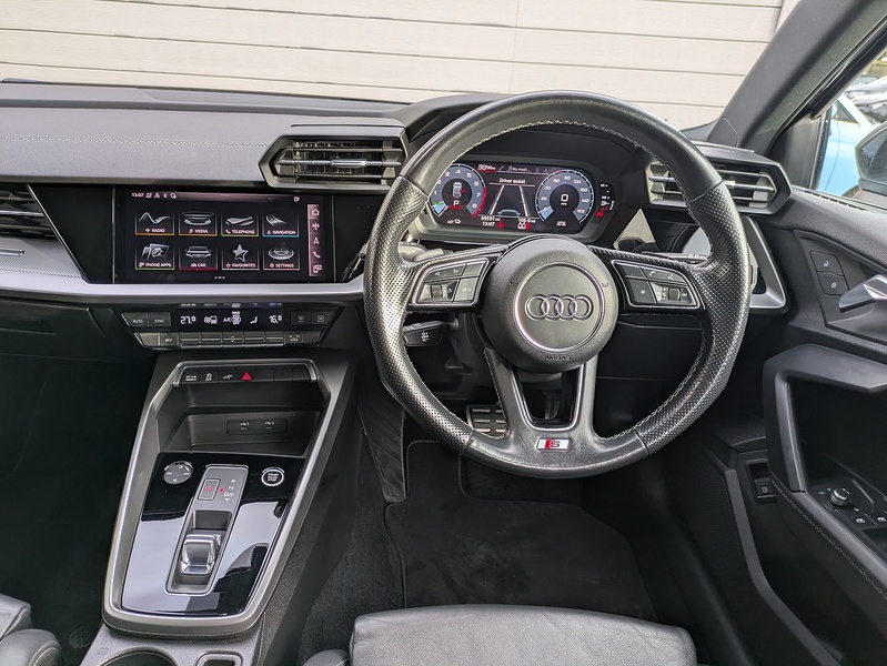 Audi A3 TFSIe S line - U15066