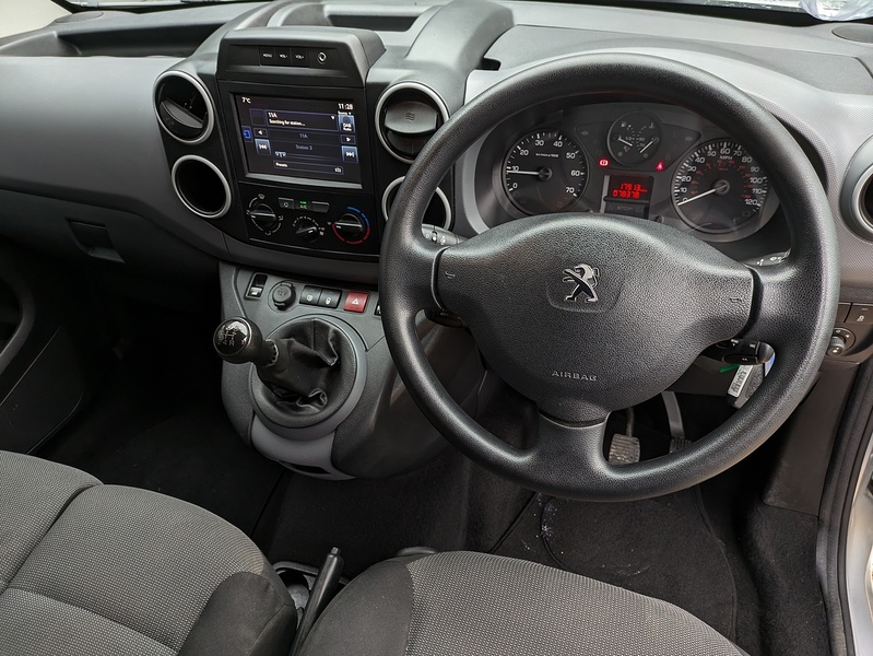 Peugeot Partner BlueHDi Professional L1 - U15154