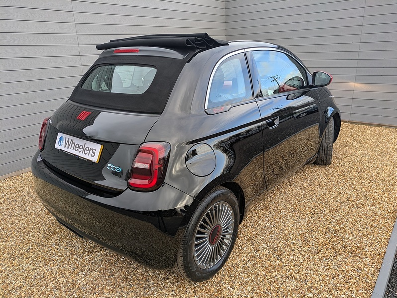 Fiat 500e C RED - U15165