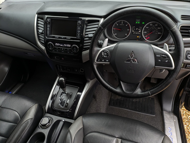 Mitsubishi L200 DI-D DC Barbarian - U15170