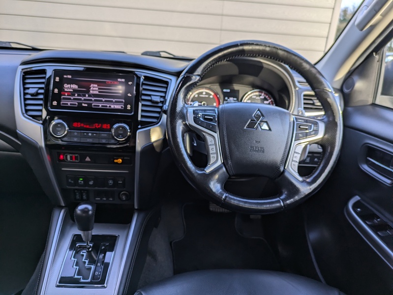 Mitsubishi L200 DI-D DC Barbarian X - U15171