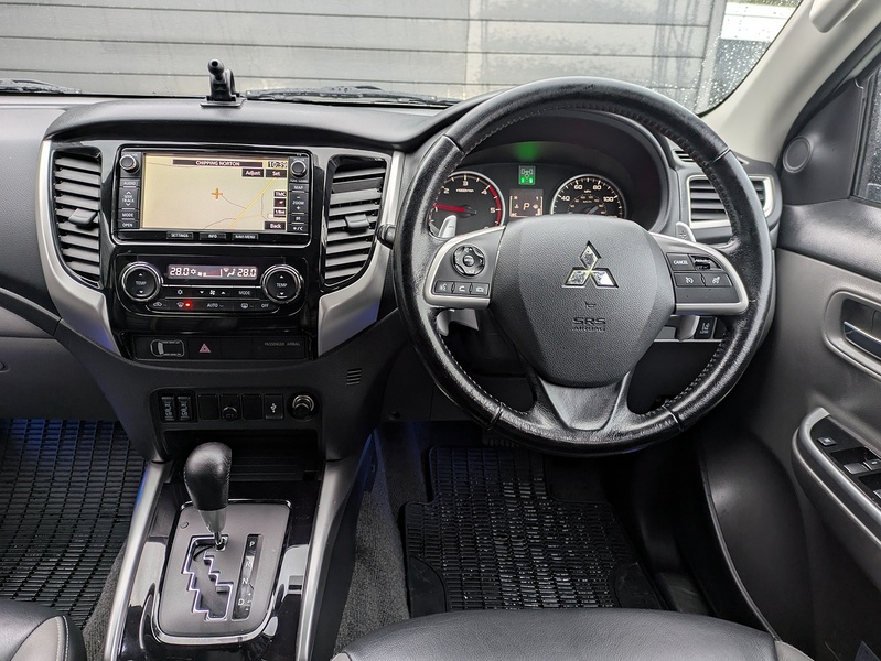 Mitsubishi L200 DI-D DC Barbarian - U15175