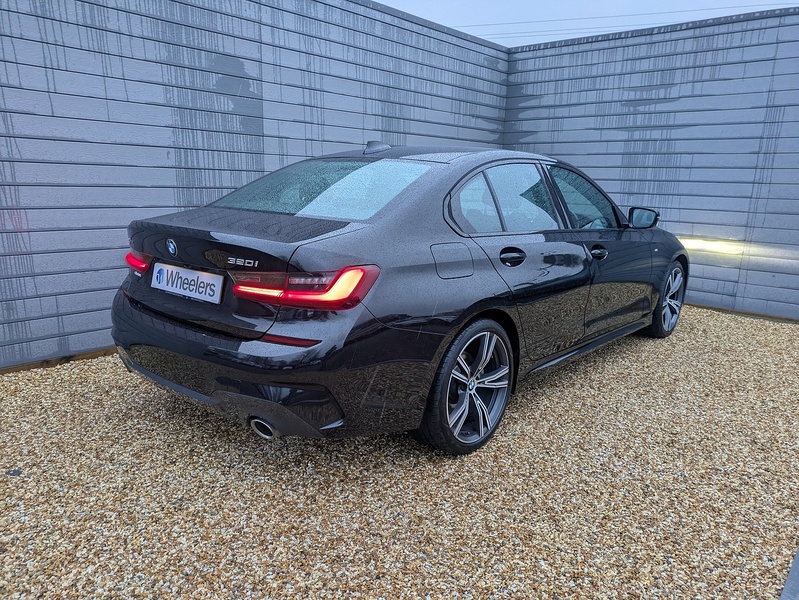 BMW 3 Series 320i M Sport - U15199