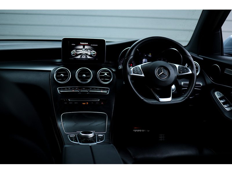 Mercedes-Benz GLC GLC220d AMG Line - U15271
